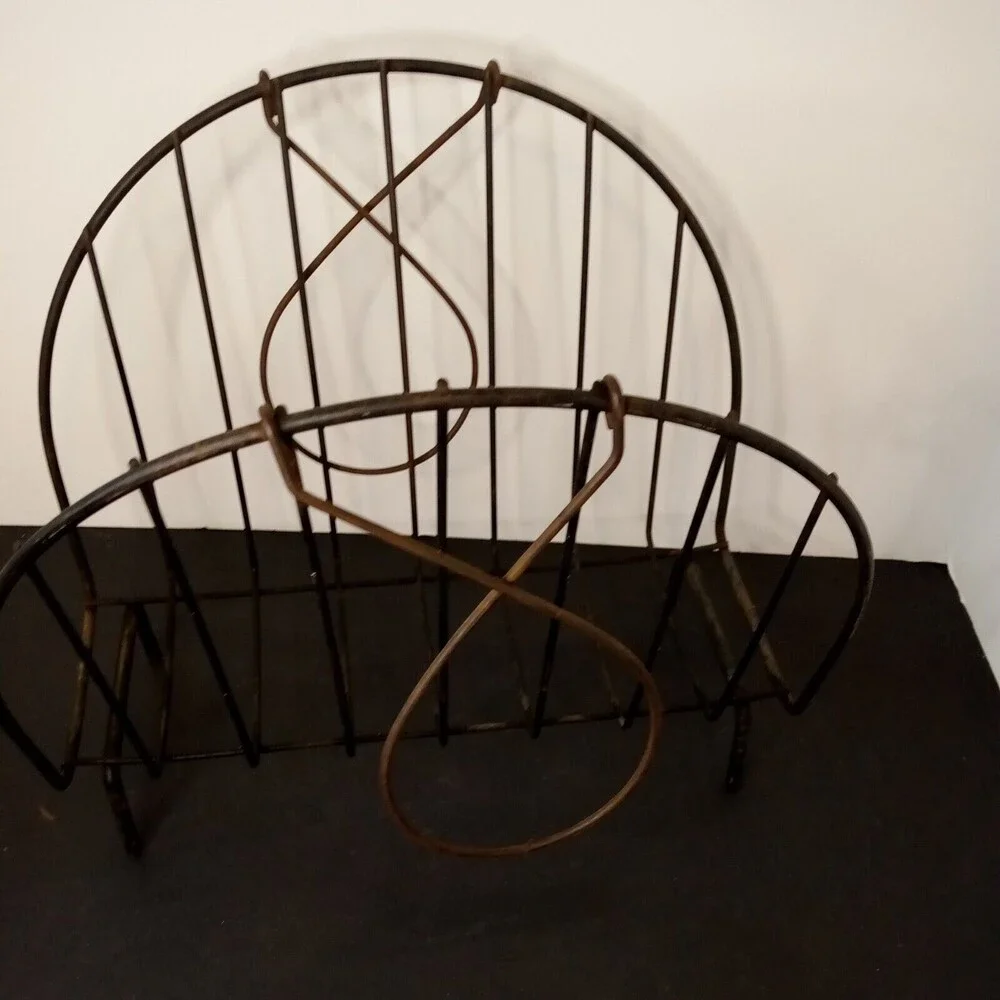 Vintage Mid‎ Century Modern or Art Deco Black Wire Metal Magazine Album Holder